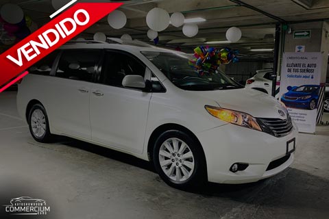 Toyota Sienna XLE