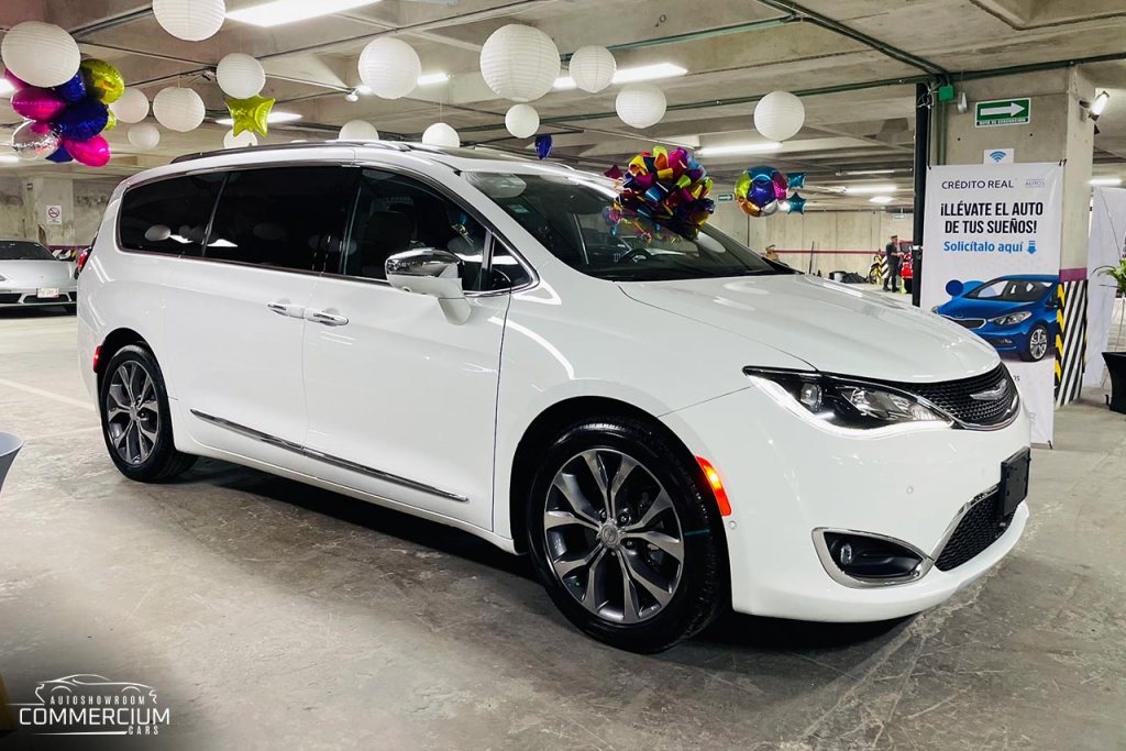 Chrysler Pacifica Limited